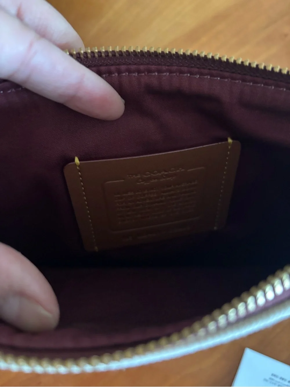Coach Play Taiwan Pouch - Picture 4 of 5